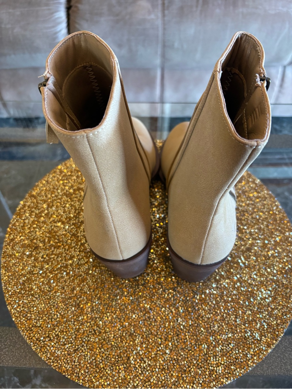 Rocket Dog NWT Tan Suede-Look Side-Zip Ankle Boots. Size 10 - Picture 4 of 9